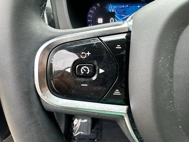 Used 2024 Volvo XC60 B5 Plus w/ Protection Package Premier AWD/4WD image 33