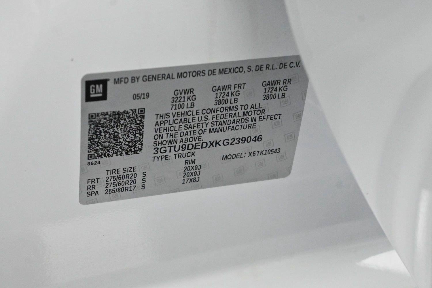 Used 2019 GMC Sierra 1500 SLT w/ SLT Premium Plus Package AWD/4WD image 40