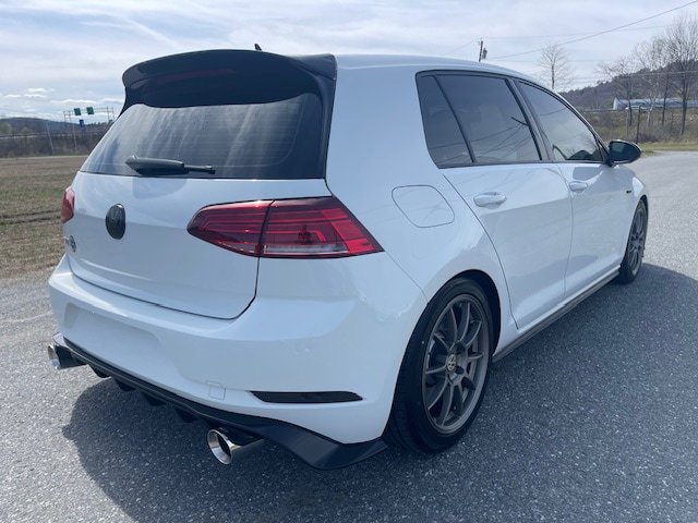Used 2019 Volkswagen GTI SE w/ SE Experience Package FWD image 5