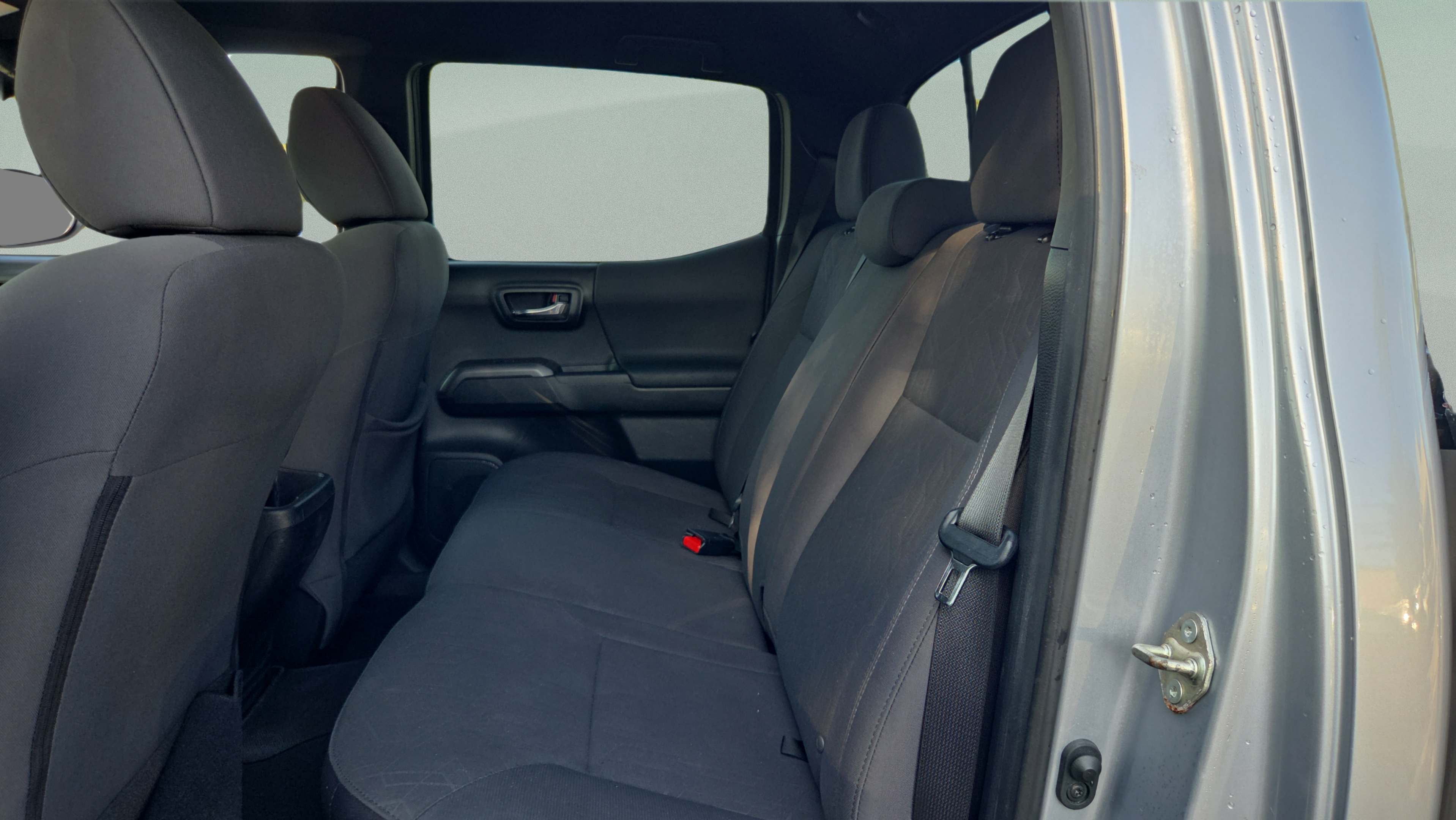 Used 2019 Toyota Tacoma TRD Off-Road AWD/4WD image 10