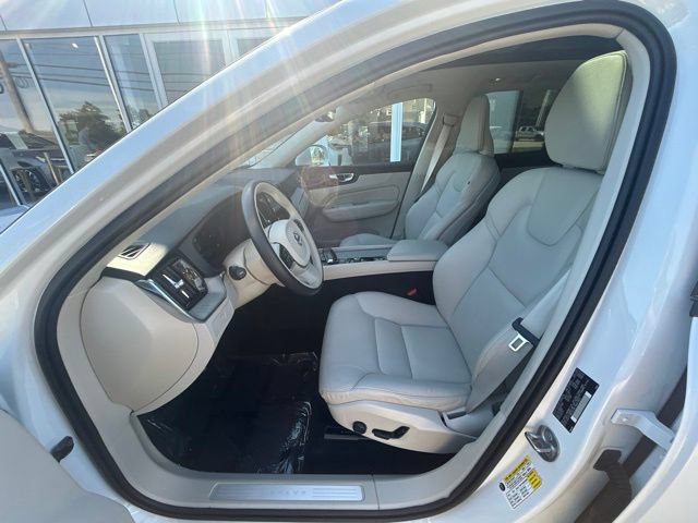 Used 2023 Volvo XC60 B5 Plus w/ Climate Package AWD/4WD image 22