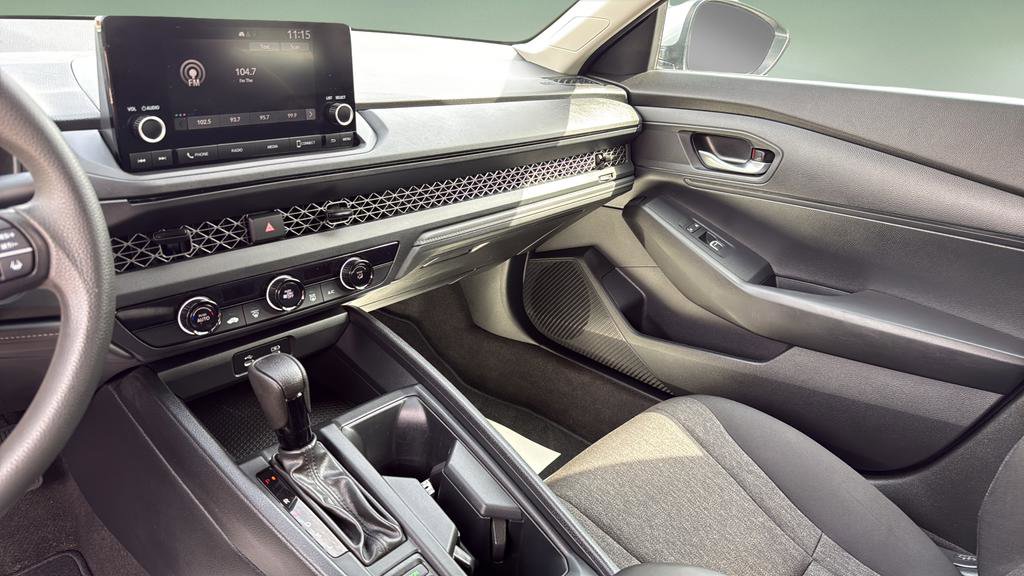 Used 2023 Honda Accord LX image 21