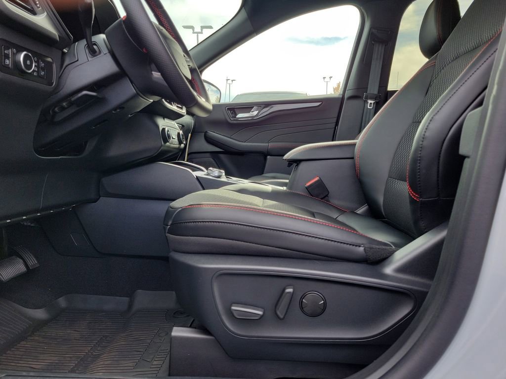 New 2026 Ford Escape ST-Line Select image 17