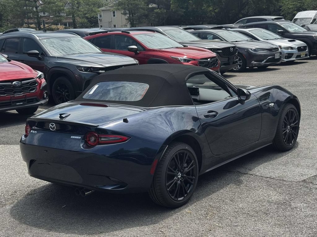New 2026 MAZDA MX-5 Miata Club w/ Weather Package RWD image 7