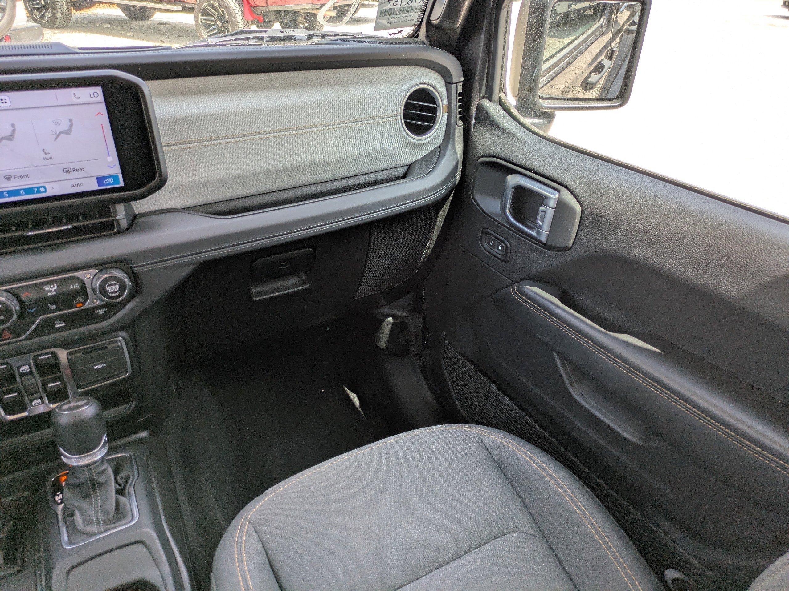 Certified 2025 Jeep Wrangler Unlimited Sahara AWD/4WD image 15