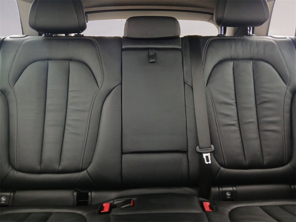 Used 2020 BMW X5 sDrive40i w/ Premium Package image 18