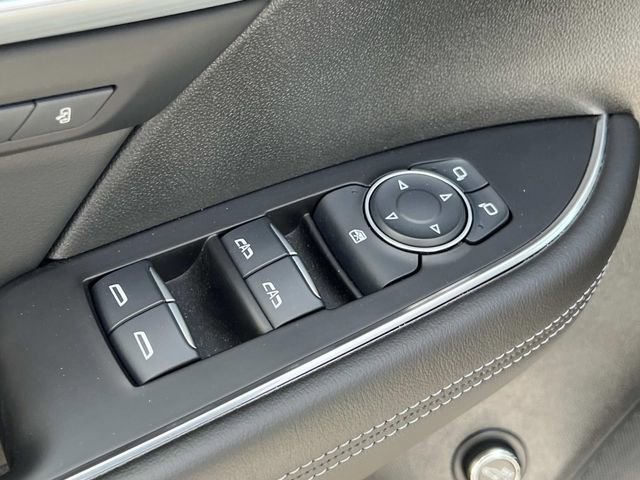 Used 2024 Buick Envision Avenir image 15