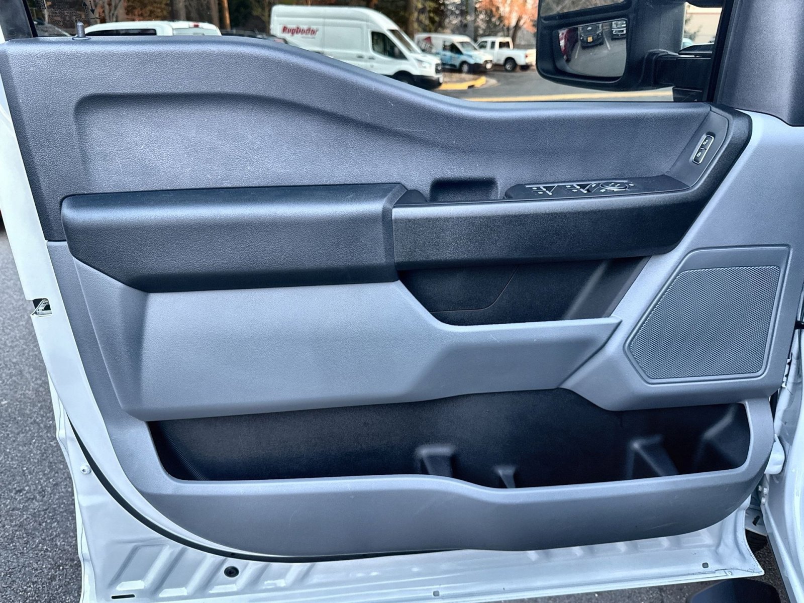 Used 2024 Ford F250 XL w/ Snow Plow Prep Package image 15