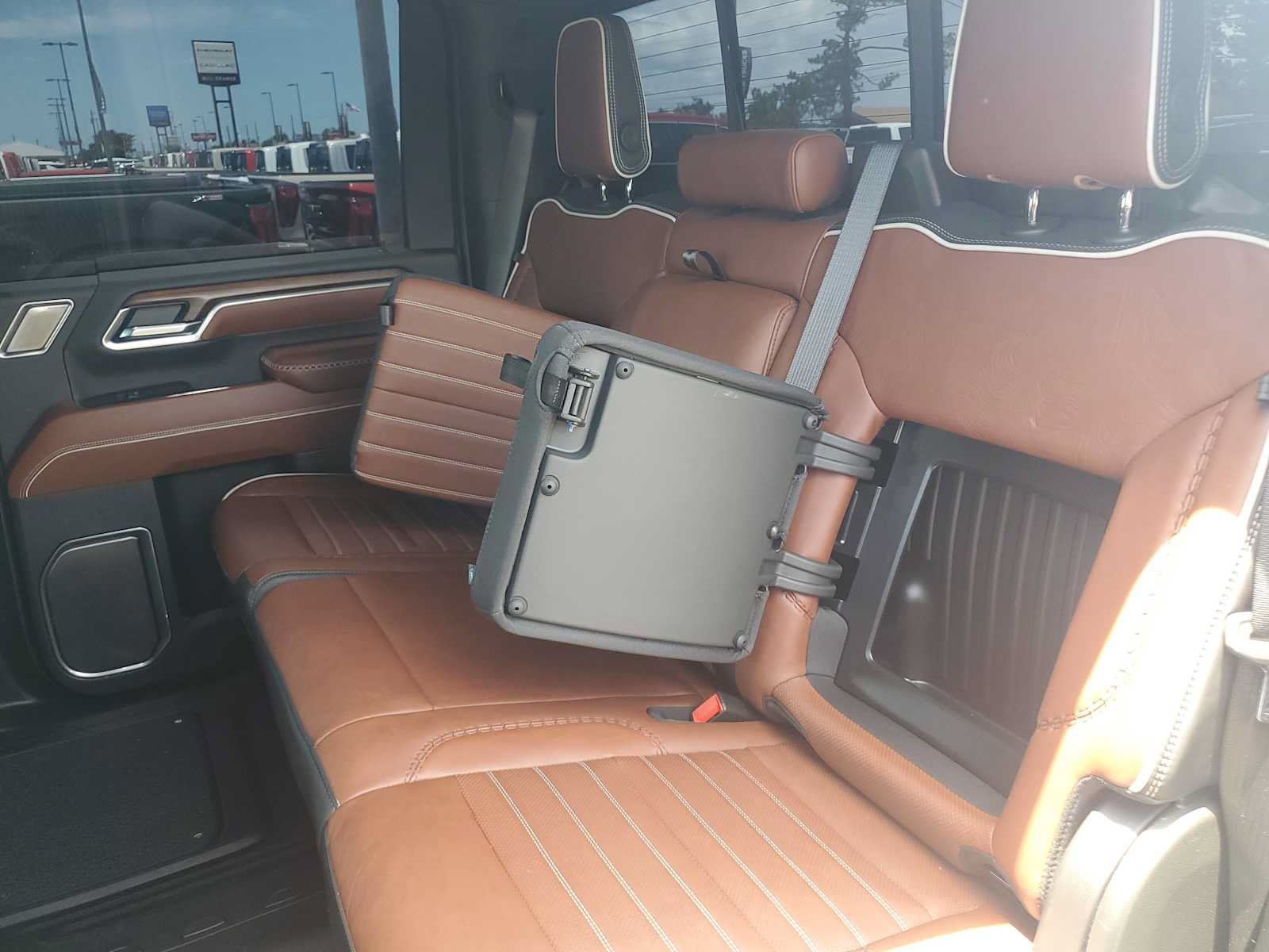 Used 2025 GMC Sierra 2500 Denali Ultimate AWD/4WD image 19