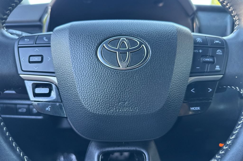 Used 2025 Toyota Camry SE FWD image 22