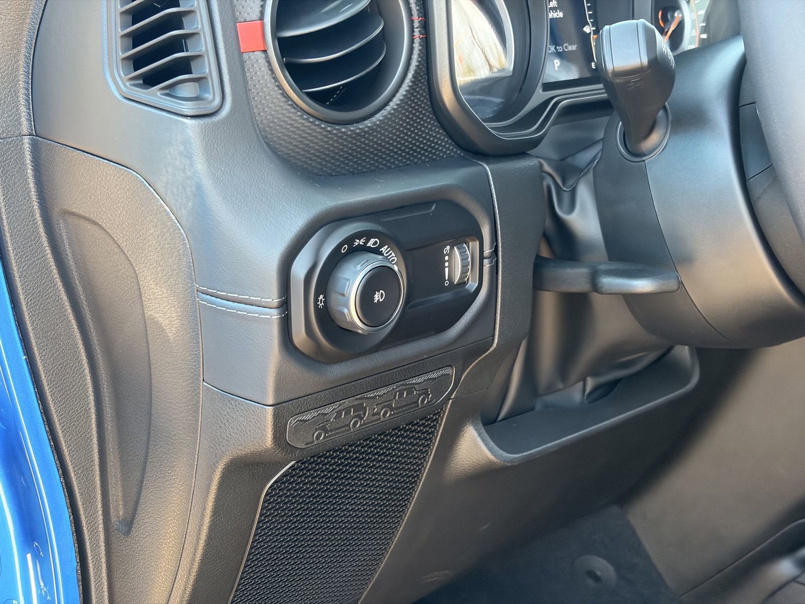 Used 2025 Jeep Wrangler Unlimited Rubicon AWD/4WD image 20