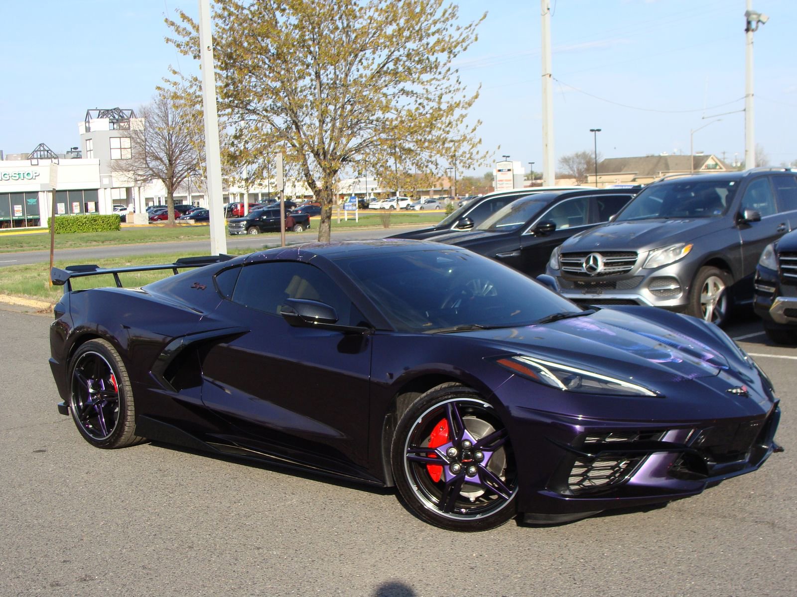 Used 2024 Chevrolet Corvette Stingray Preferred Cpe w/ 2LT RWD image 2