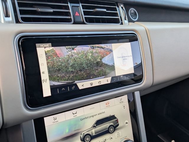 Used 2019 Land Rover Range Rover HSE image 15