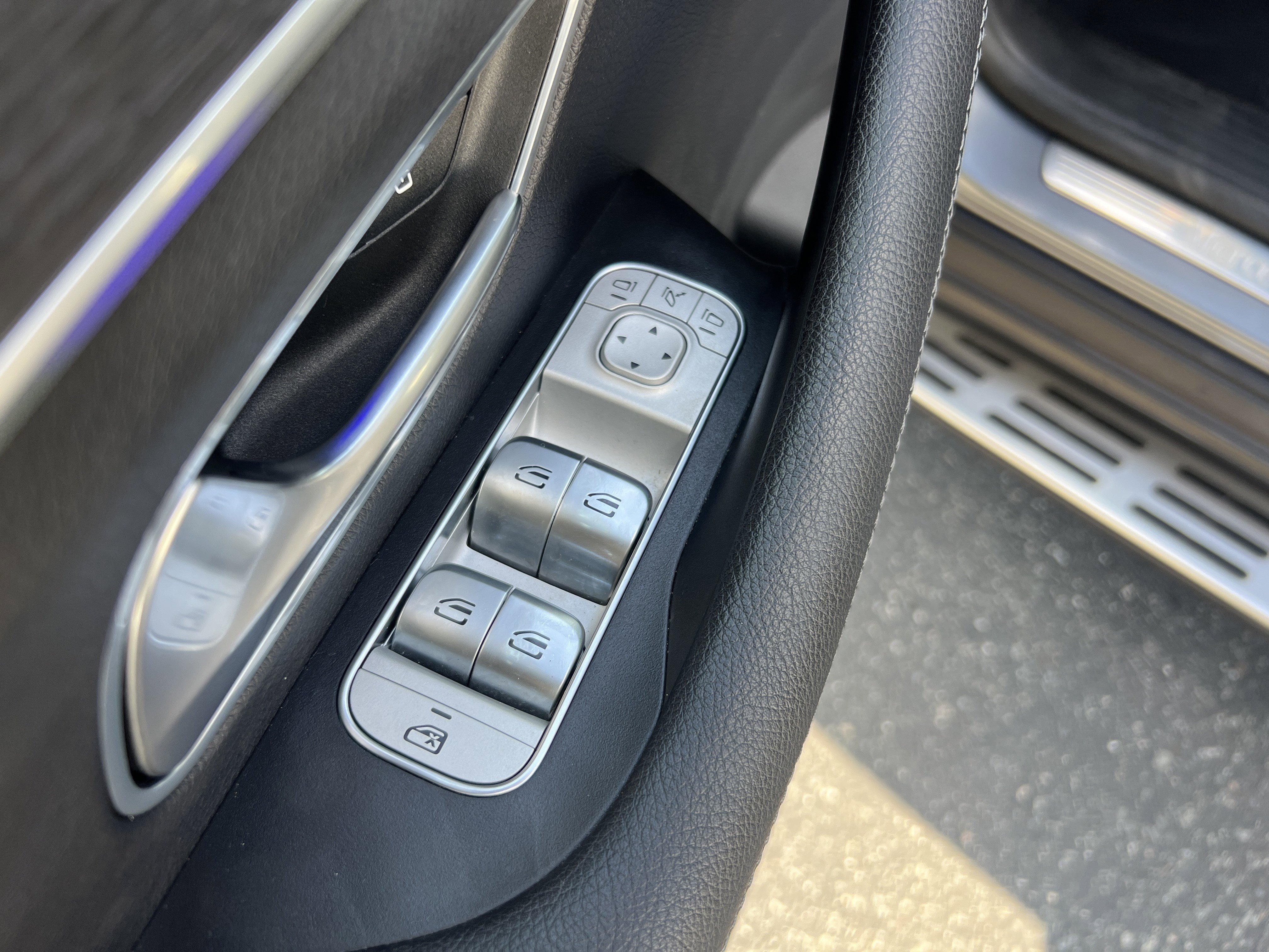 Certified 2022 Mercedes-Benz GLE 350 4MATIC image 15