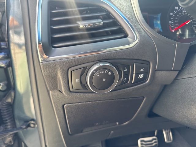 Used 2024 Ford Edge ST image 19