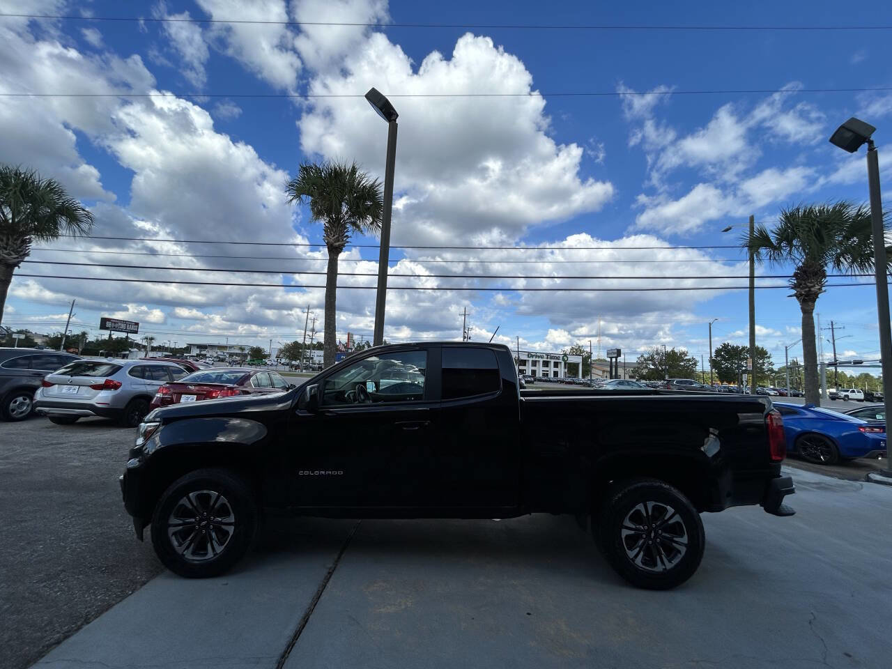 Used 2022 Chevrolet Colorado LT w/ Fleet Safety Package image 2