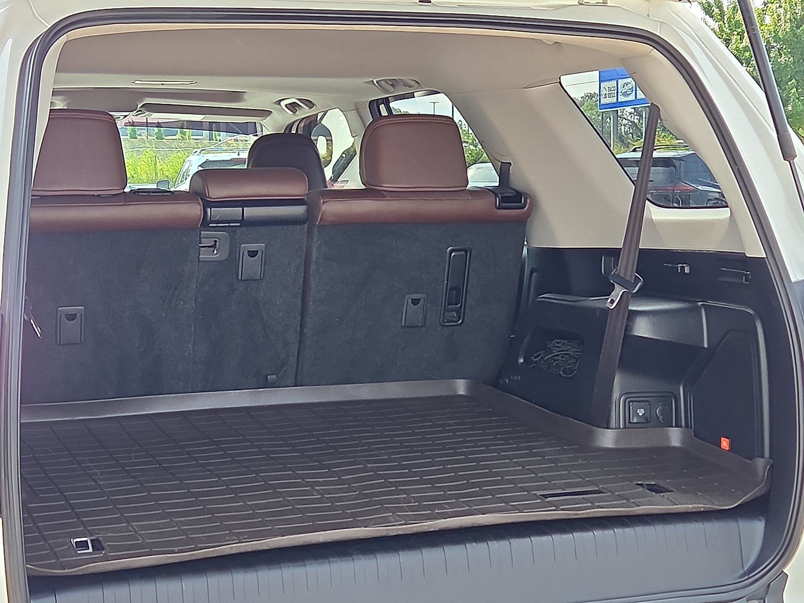 Used 2019 Toyota 4Runner Limited AWD/4WD image 9