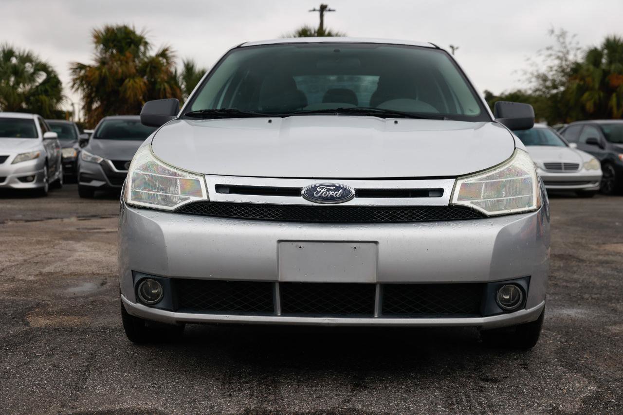 Used 2010 Ford Focus SE image 17