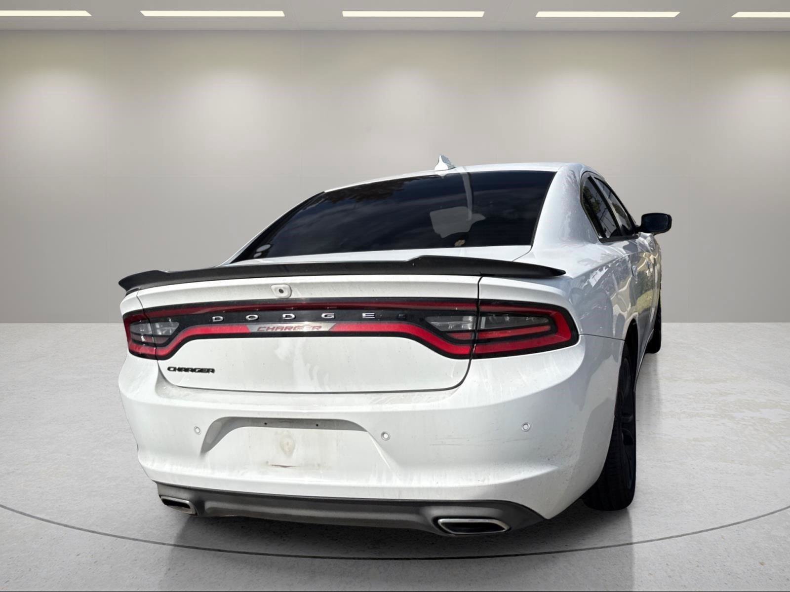 Used 2018 Dodge Charger SXT Plus w/ Blacktop Package RWD image 11