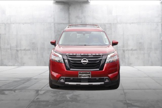 Certified 2023 Nissan Pathfinder Platinum w/ Black Appearance Package AWD/4WD image 4