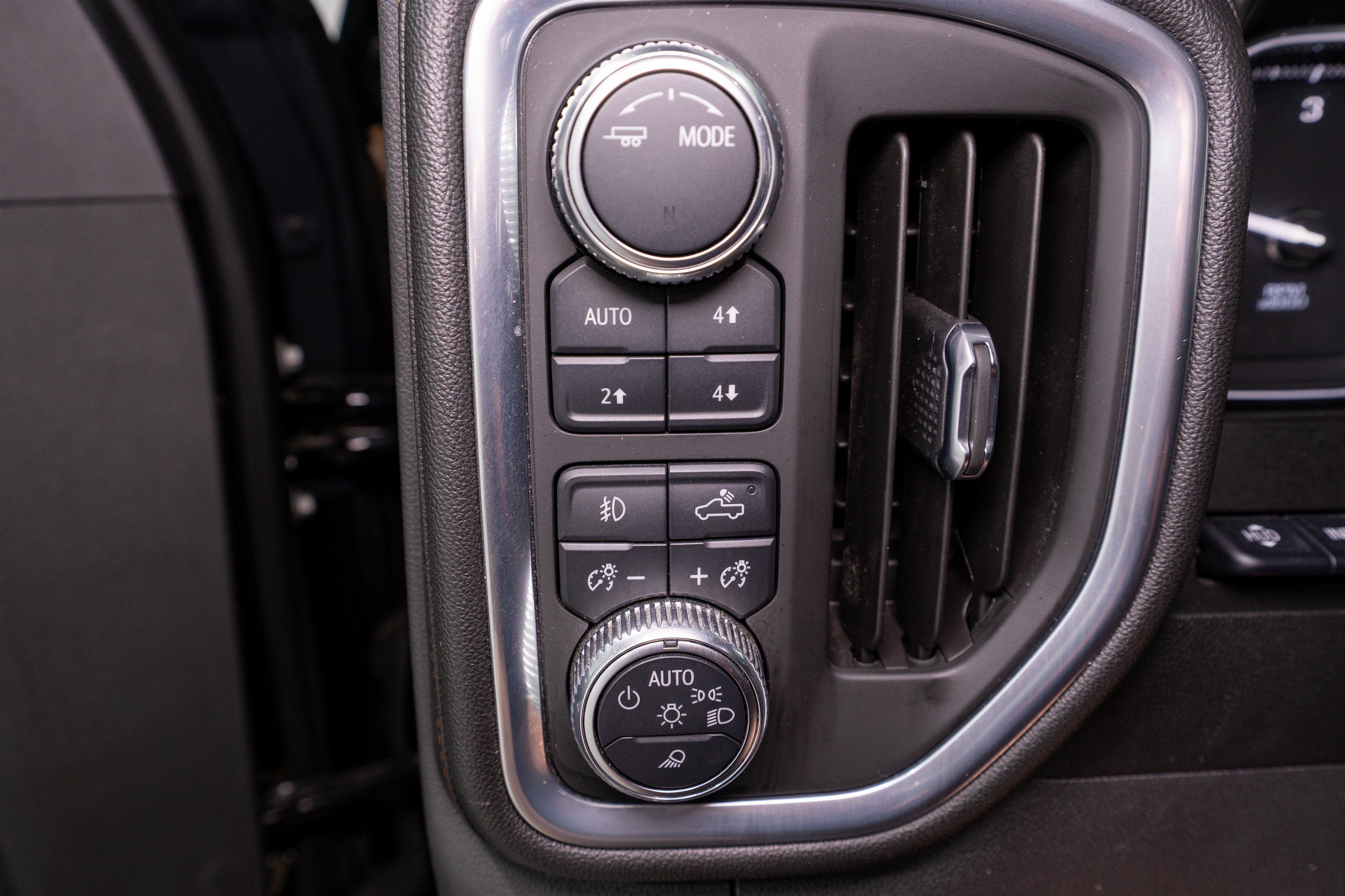 Used 2021 GMC Sierra 1500 AT4 w/ AT4 Value Package AWD/4WD image 35