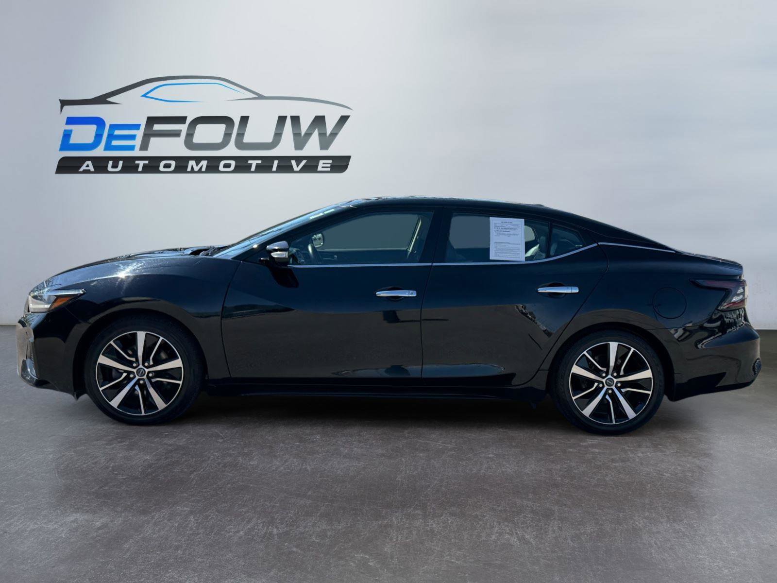 Used 2023 Nissan Maxima SL image 6