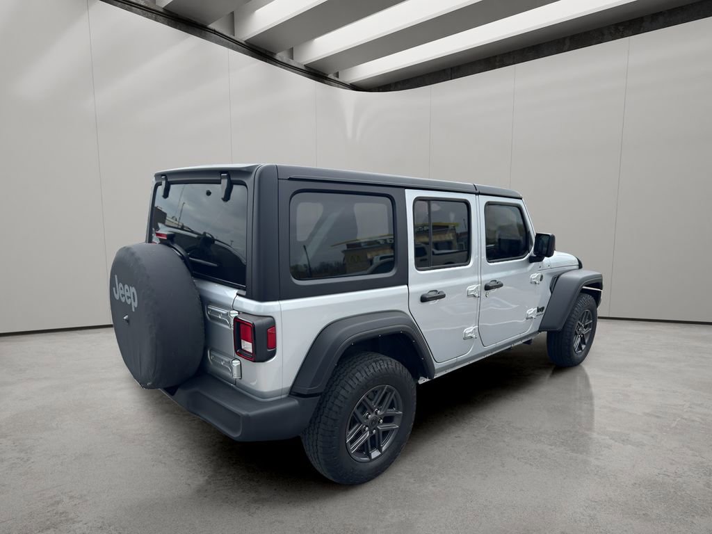 Used 2024 Jeep Wrangler Sport S AWD/4WD image 5