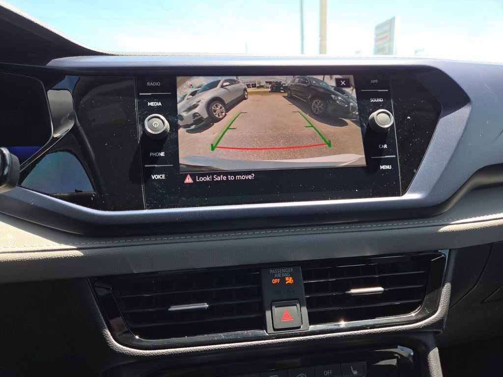 Used 2023 Volkswagen Taos SE image 30