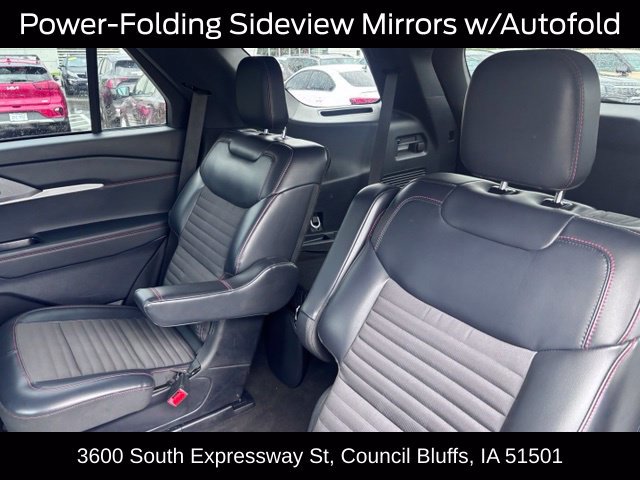 Used 2025 Ford Explorer ST-Line w/ Premium Package AWD/4WD image 39