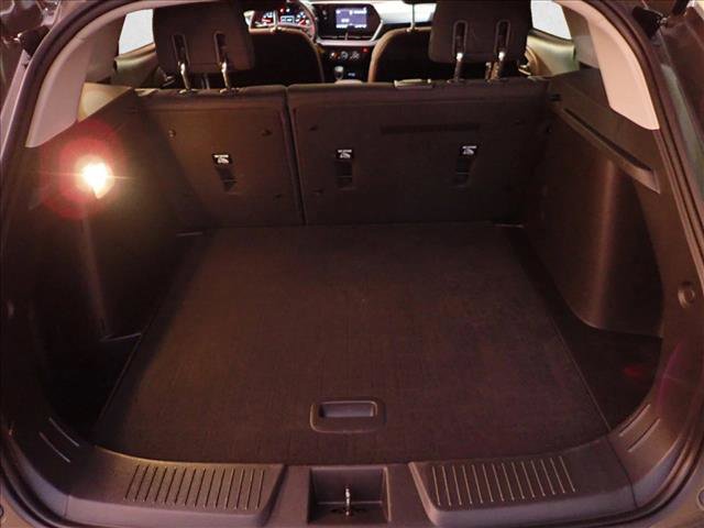 Used 2024 Chevrolet Trax LS w/ LS Convenience Package image 8
