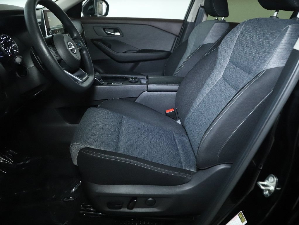 Certified 2023 Nissan Rogue SV AWD/4WD image 18
