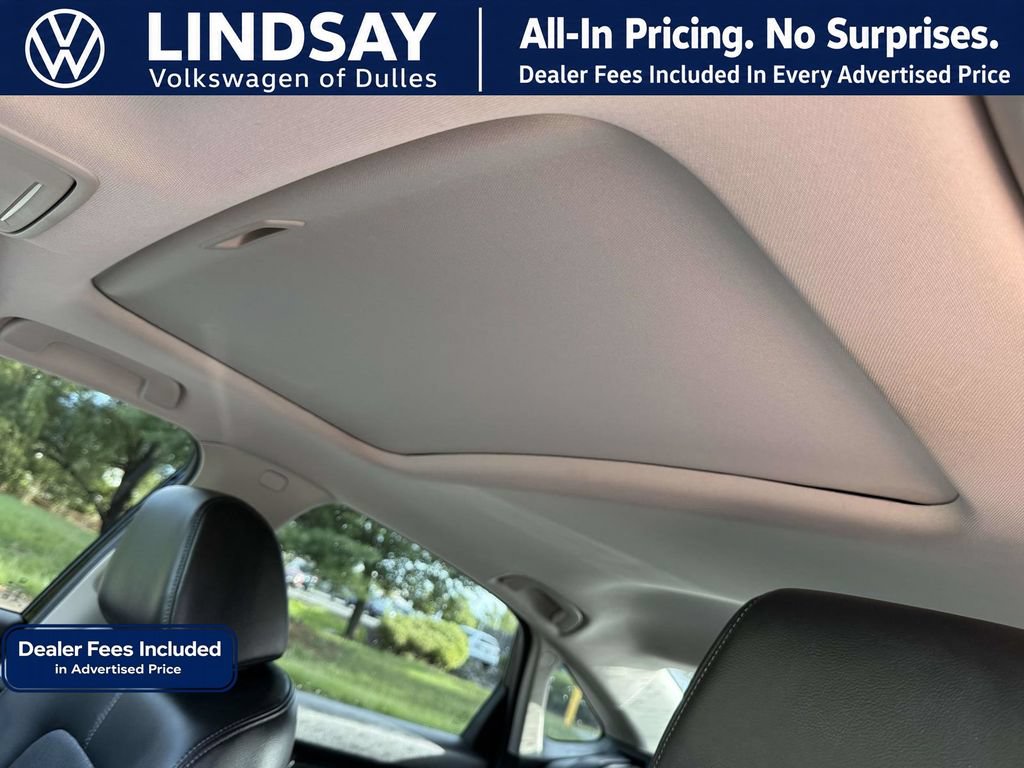 Used 2022 Honda Civic Touring image 16