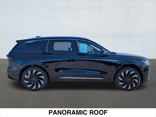 Used 2024 Lincoln Nautilus Black Label image 6