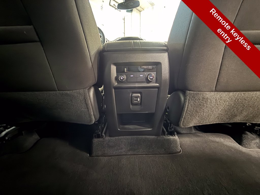 Used 2023 Chevrolet Traverse LT w/ LPO, Cargo Package AWD/4WD image 43