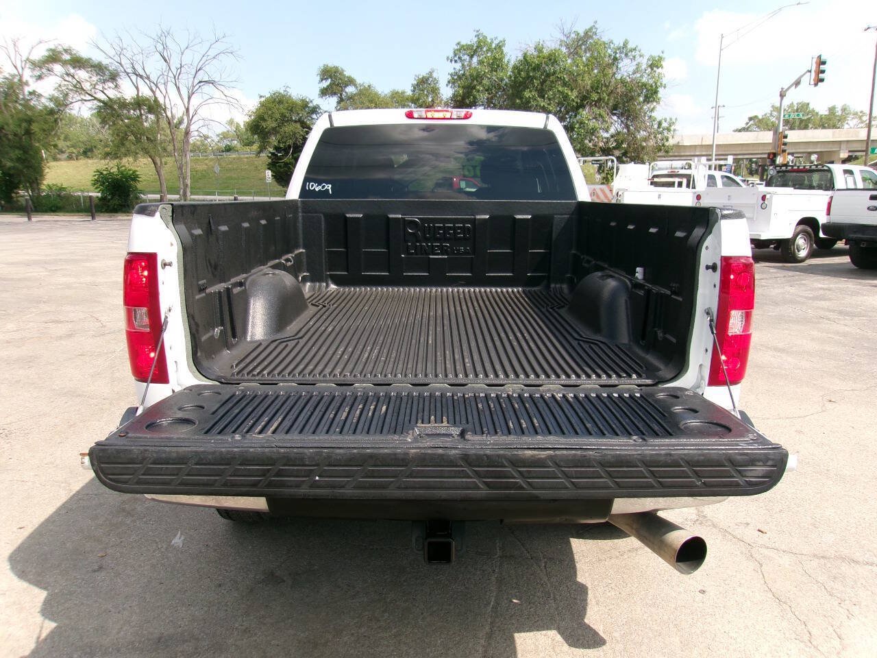 Used 2008 Chevrolet Silverado 2500 W/T AWD/4WD image 7