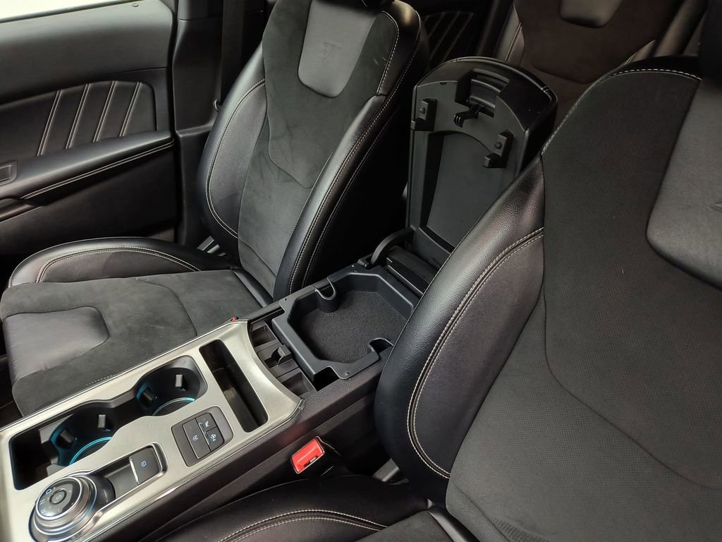 Used 2022 Ford Edge ST w/ Equipment Group 401A image 30