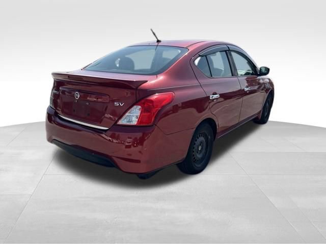Used 2016 Nissan Versa SV FWD image 7