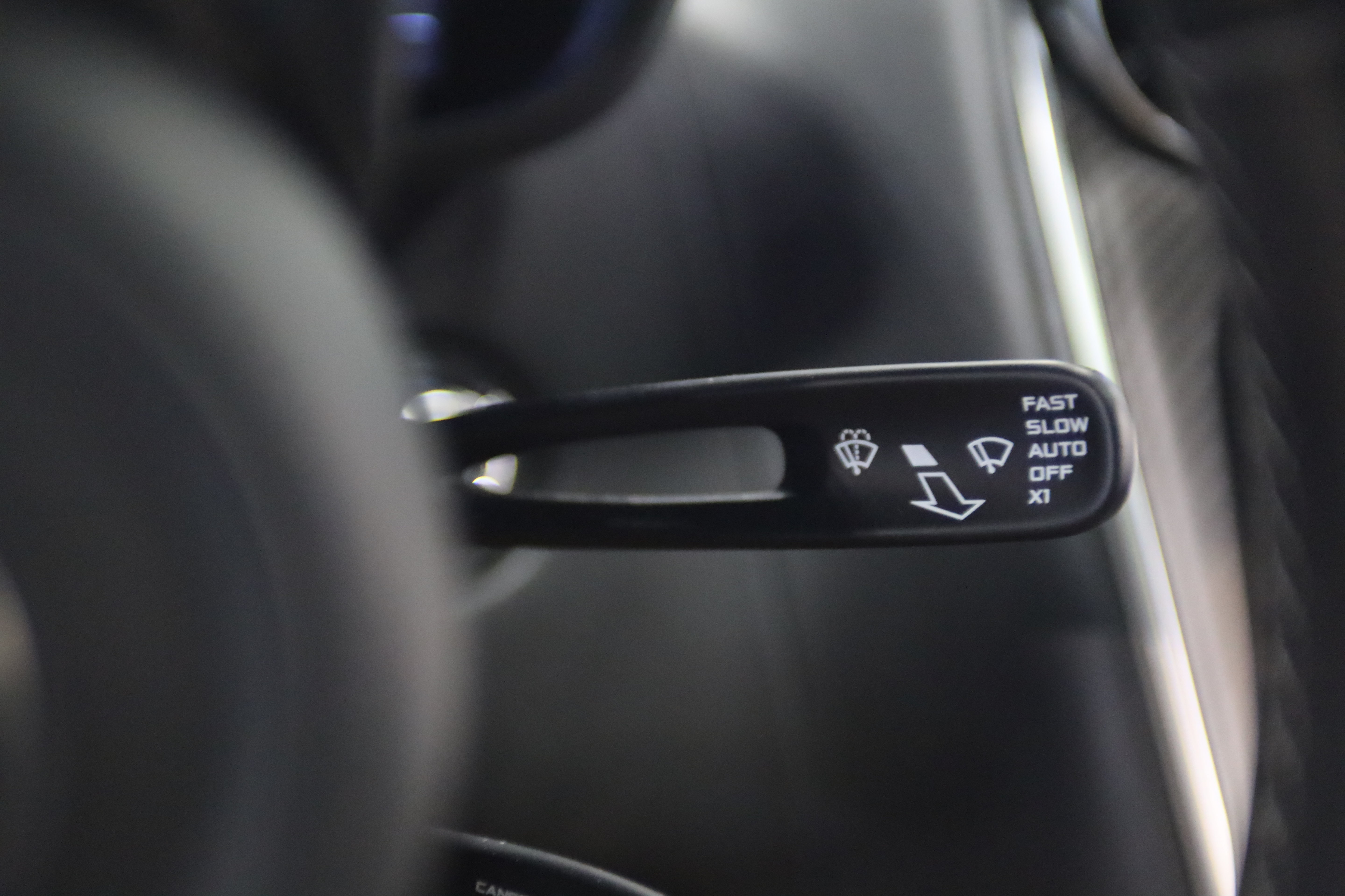 Used 2023 McLaren GT RWD image 24