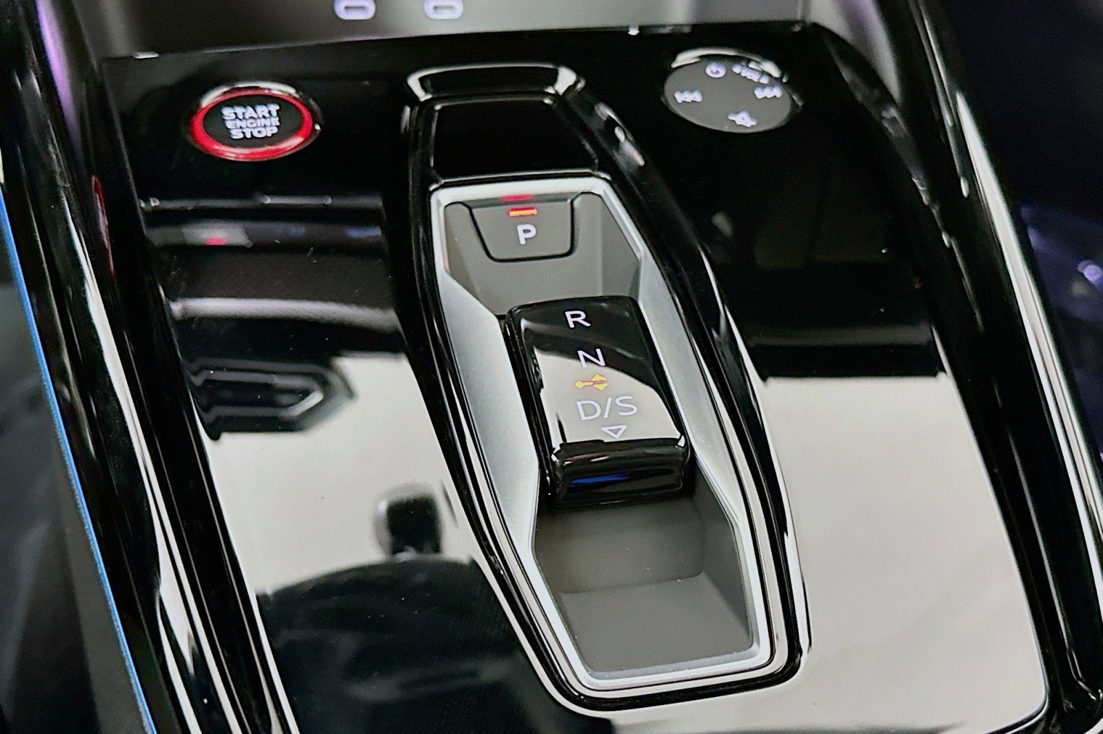 New 2026 Audi RS 3 image 7