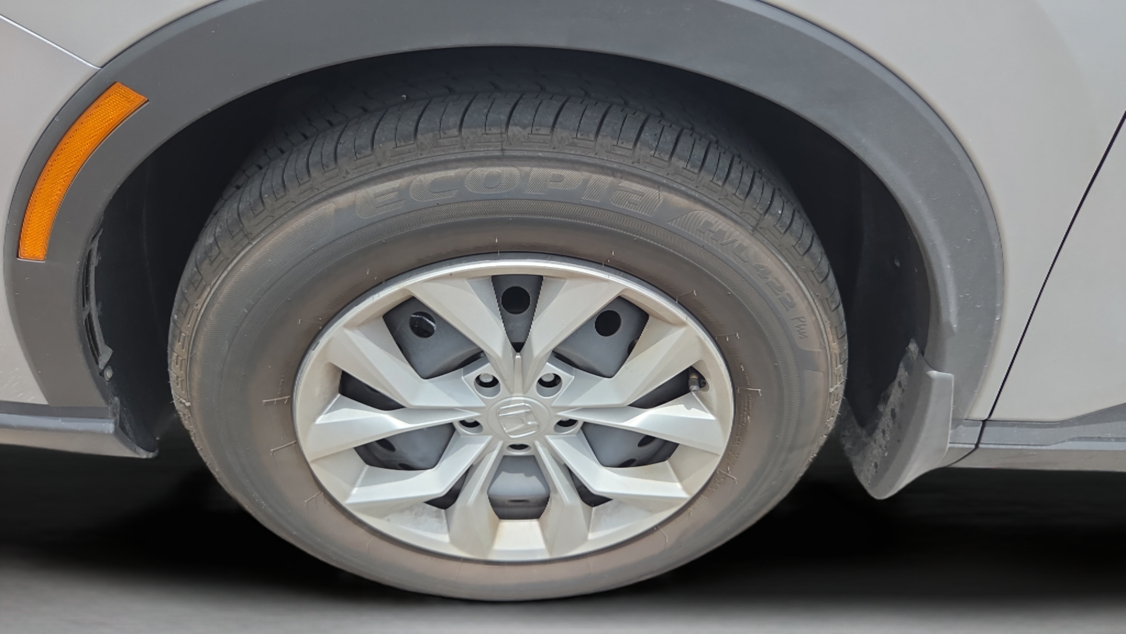 Certified 2025 Honda CR-V LX image 28