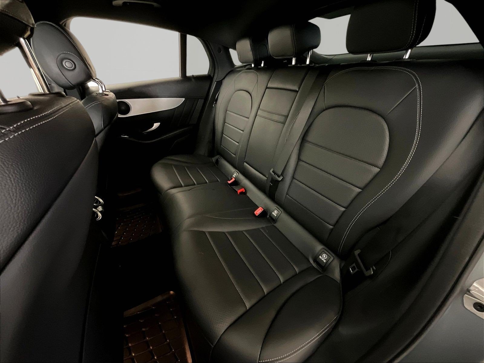 Certified 2023 Mercedes-Benz GLC 300 4MATIC Coupe image 22