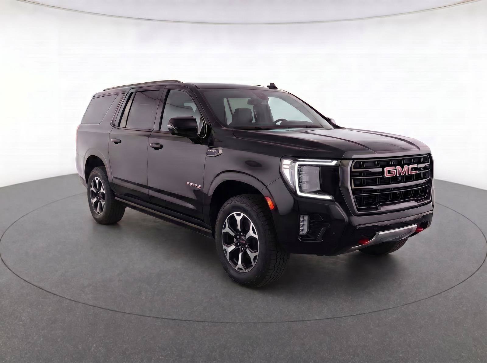 Certified 2025 GMC Yukon XL AT4 w/ AT4 Premium Package AWD/4WD image 1