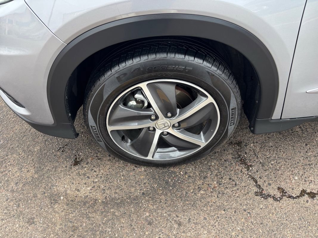 Used 2022 Honda HR-V EX image 9