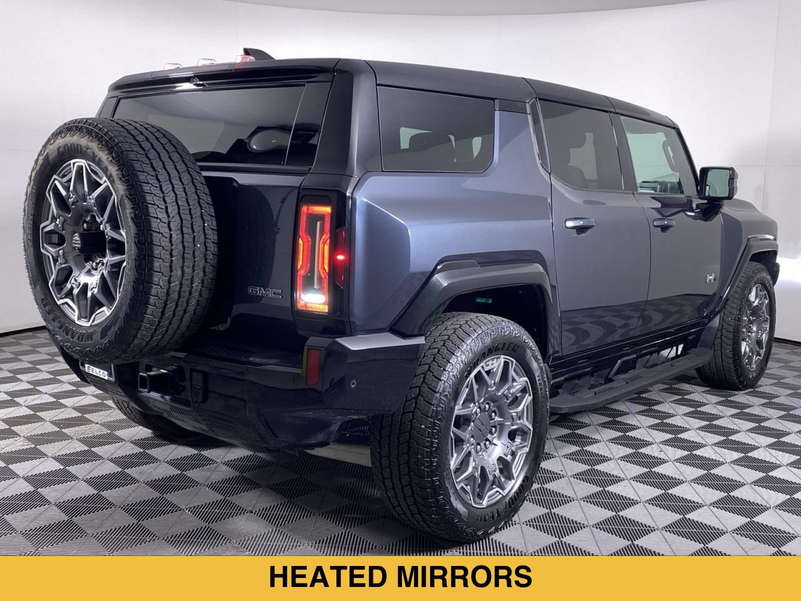 Certified 2025 GMC Hummer EV 3X AWD/4WD image 19