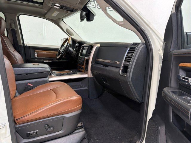 Used 2017 RAM 3500 Laramie Longhorn AWD/4WD image 40