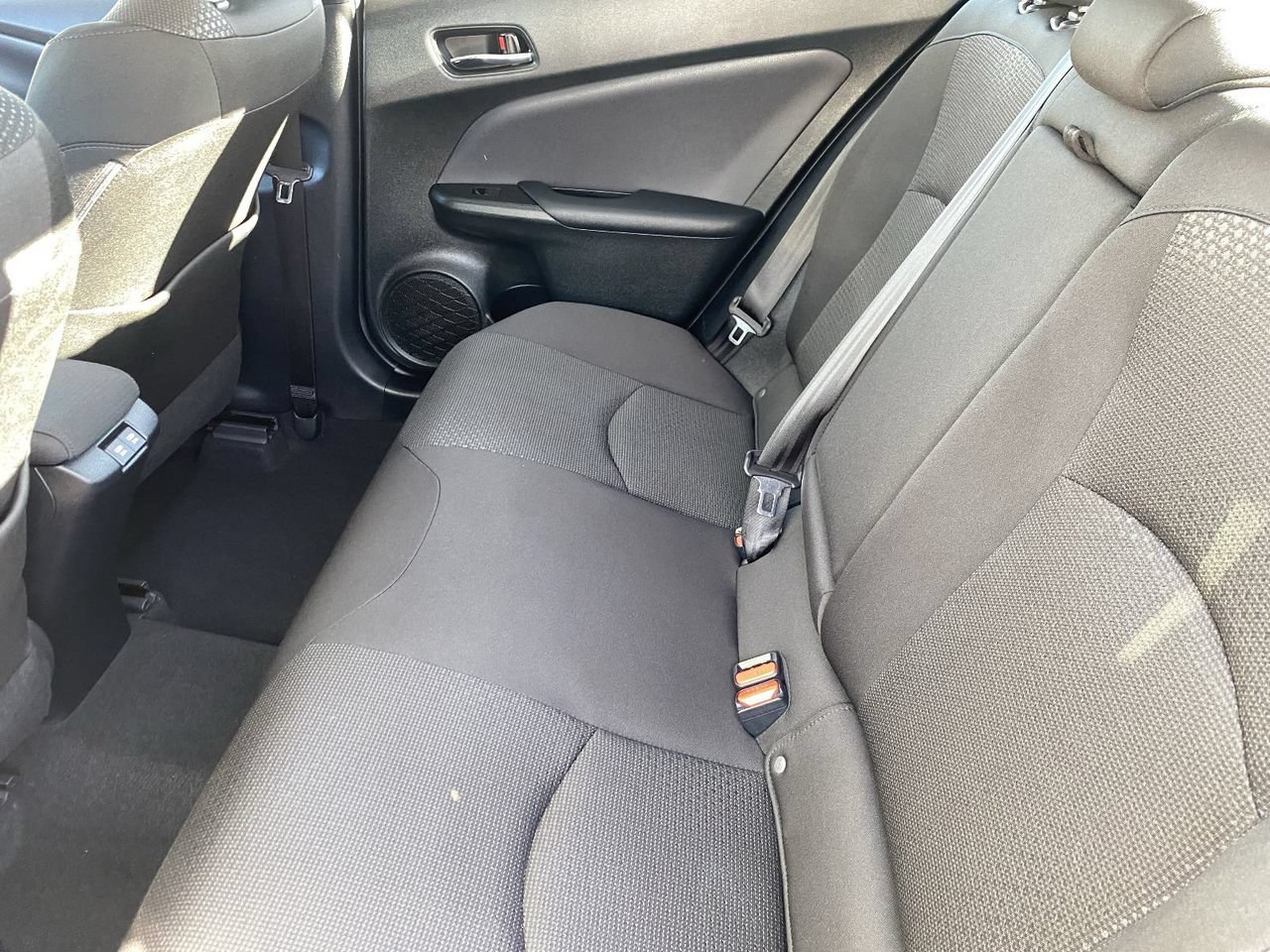 Used 2021 Toyota Prius LE w/ Carpet Mat Package (TMS) FWD image 14