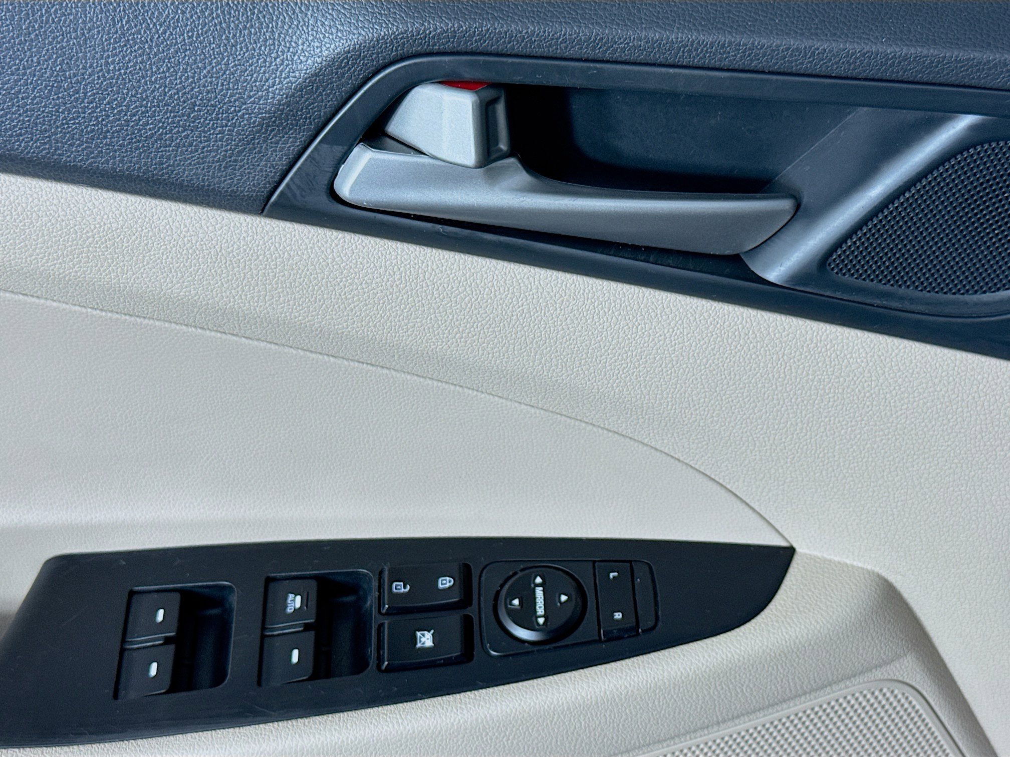 Used 2018 Hyundai Tucson Value FWD image 23