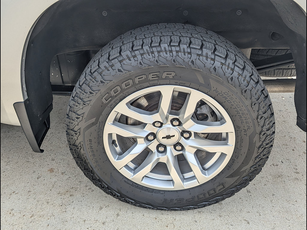 Used 2020 Chevrolet Silverado 1500 RST AWD/4WD image 14