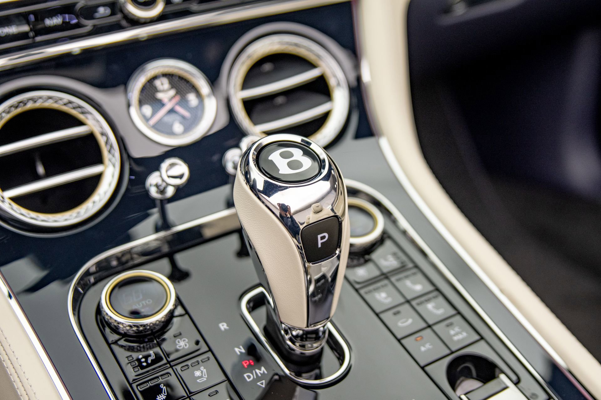 New 2026 Bentley Continental GTC AWD/4WD image 34