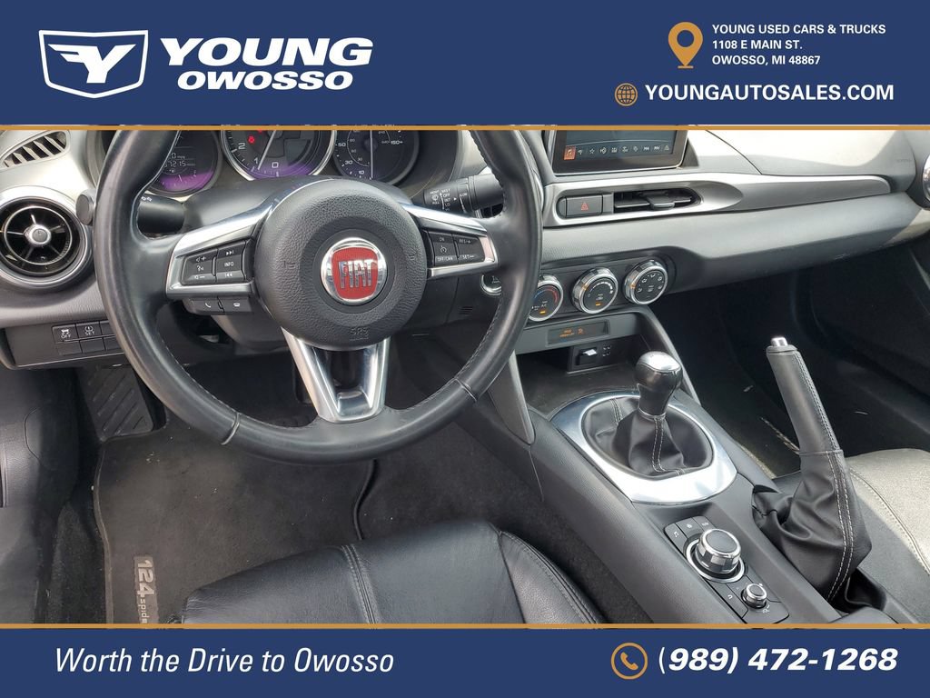 Used 2017 FIAT 124 Spider Classica RWD image 20
